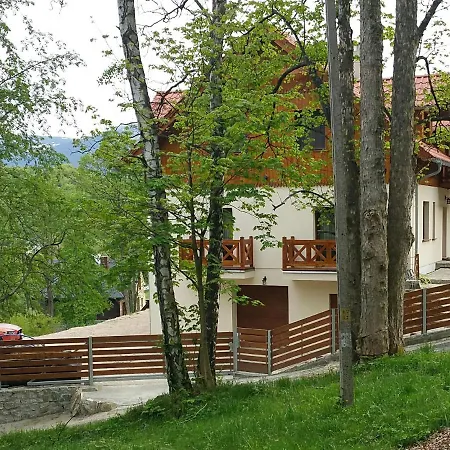 Uroczysko Starych Sztolni 住宿加早餐酒店 3*