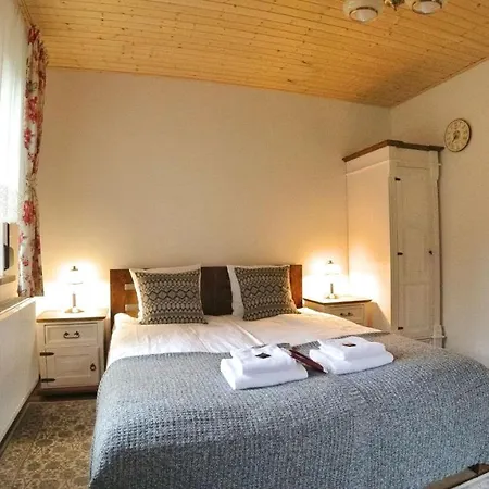 Uroczysko Starych Sztolni Bed & Breakfast *