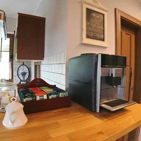 Uroczysko Starych Sztolni 住宿加早餐酒店 3*